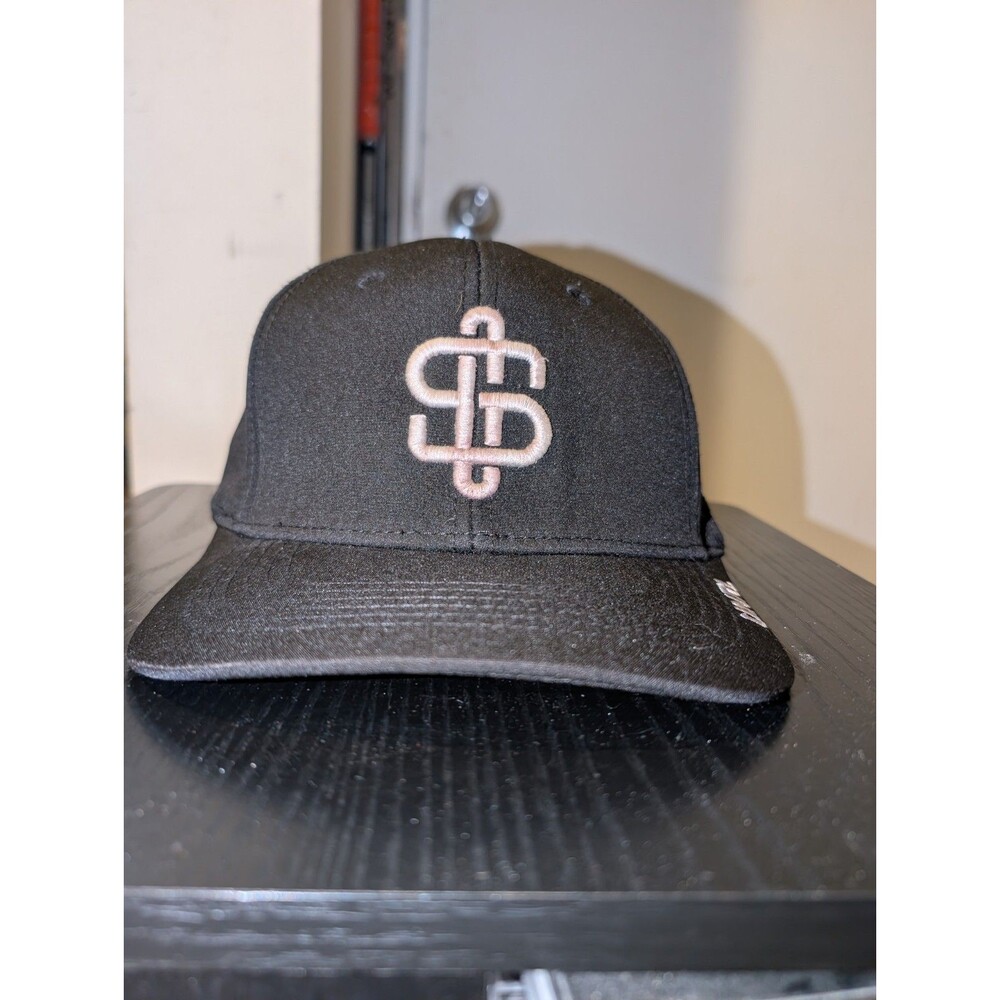 Swag Golf x UNRL Hat Flex-Fit Golf Stretch Mens Medium / Large Skull Logo